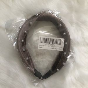Pearl Velvet Headband